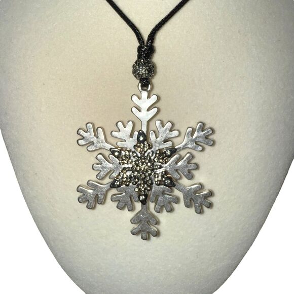 J. Jill Rhinestone Snowflake Pendant Necklace Reversible Adjustable Cord Rustic - Picture 10 of 16